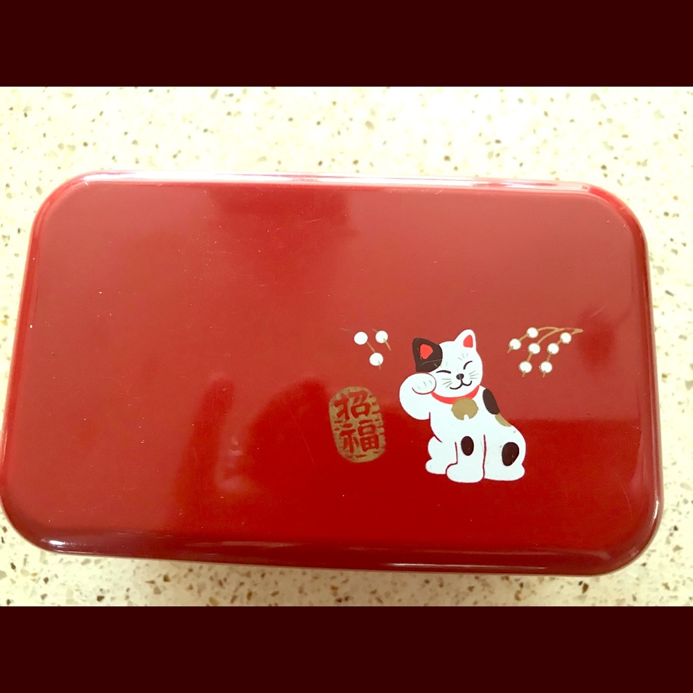 Asian kotobuki lunch box